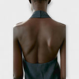 Leah - Top Halter Neck Bleu avec Découpe au Dos