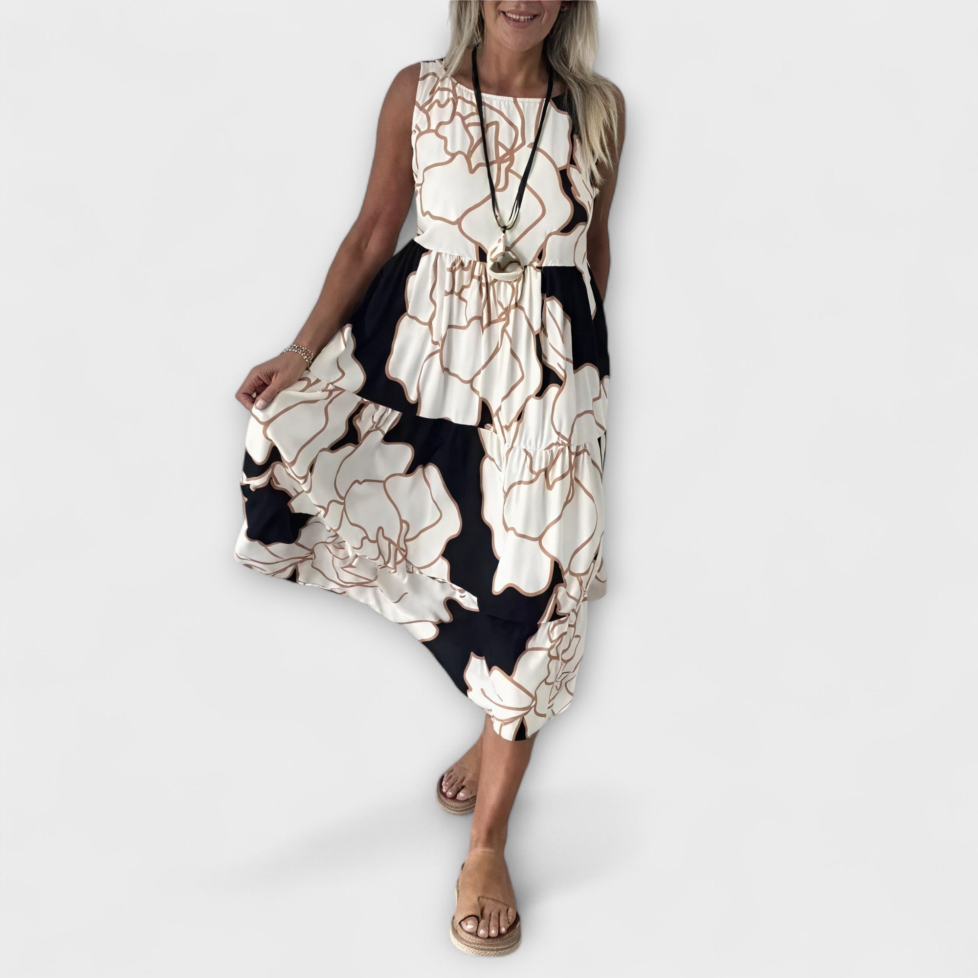 Geblümtes Midi-Kleid mit Stufenrock