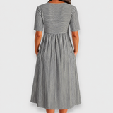 Cecily | Robe midi rayée avec détails en boutons et poches