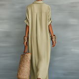 Manelle | Lange Olivegrüne Robe mit Minimalistischen Linien