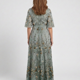 Melodi – Langes Blumenmaxikleid mit V-Ausschnitt